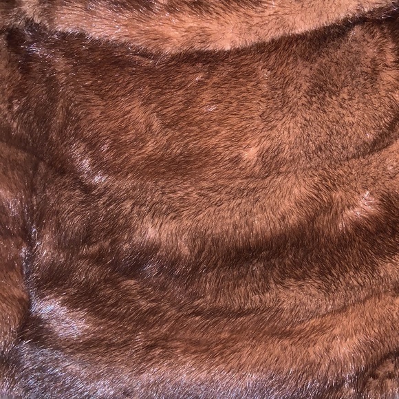 Fabulous mink stole flip collar simply gorgeous - Picture 7 of 13